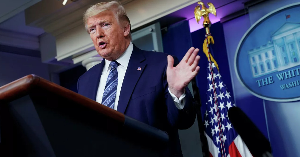 Роскосмос раскритиковал указ Трампа о праве США добывать ресурсы Луны.