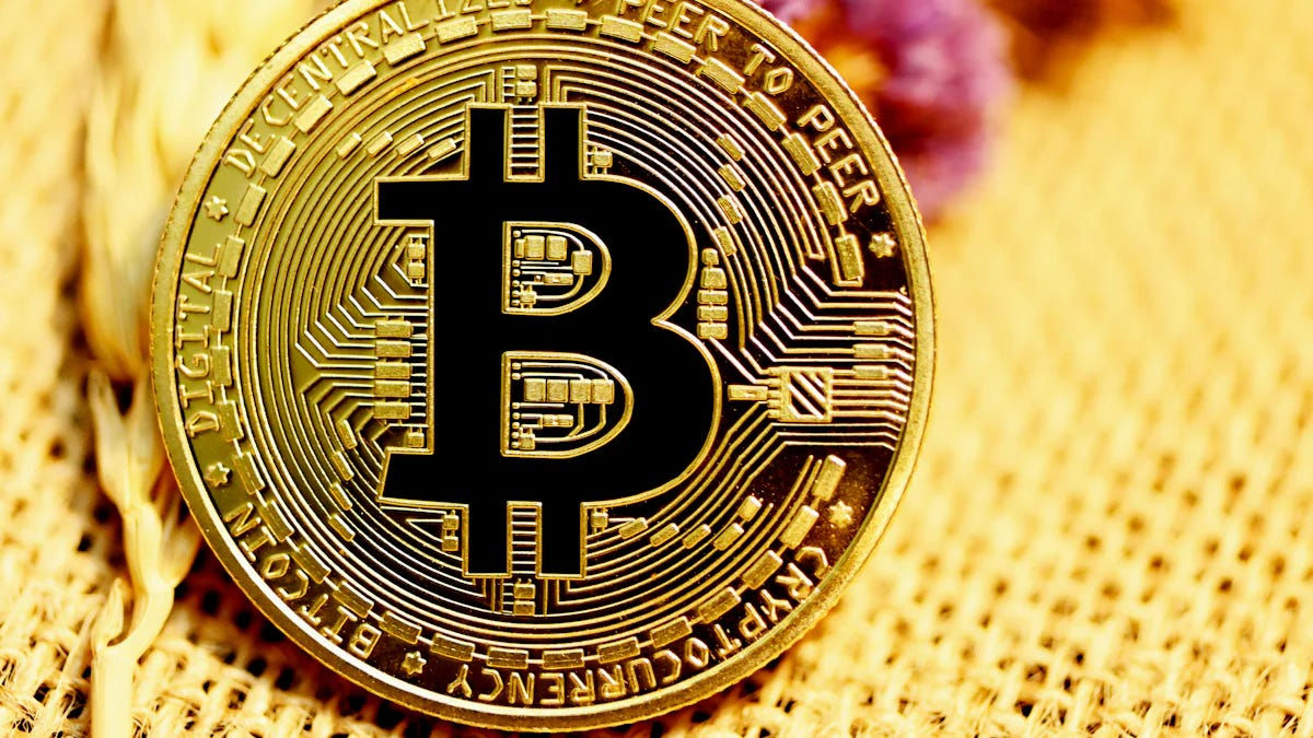 Bitcoin впервые с ноября 2021 года пересек рубеж в $60 тысяч.