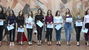 Peste o sută de tinere au luptat pentru Miss Tourism Beauty 2018. Foto: publika.md