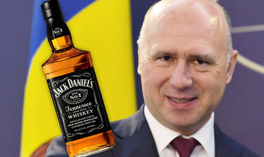 Decis: Ce va face Serviciul Vamal după ce Filip a venit cu whiskey la Guvern. Foto colaj: Point
