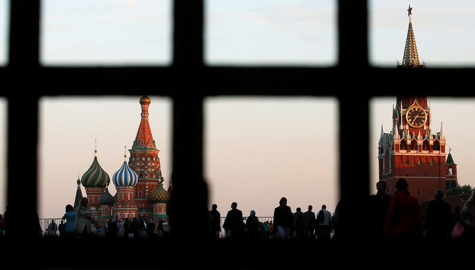 Глава нацразведки США назвал срок введения новых санкций против России.