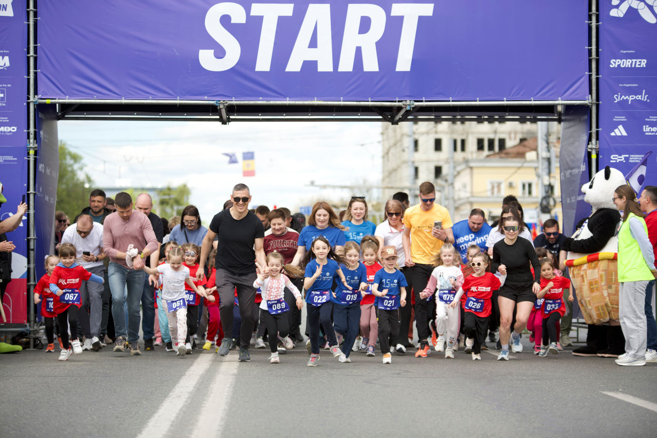 OM Junior Half Marathon 2026: юные бегуны вышли на старт.
