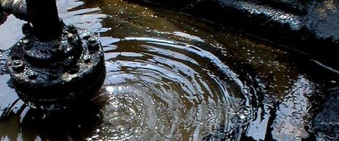 Liderii celor mai mari companii din zona Golfului Persic nu dau niciun semn de îngrijorare în faţă prăbuşirii pieţei petrolului. Foto: incomemagazine.ro