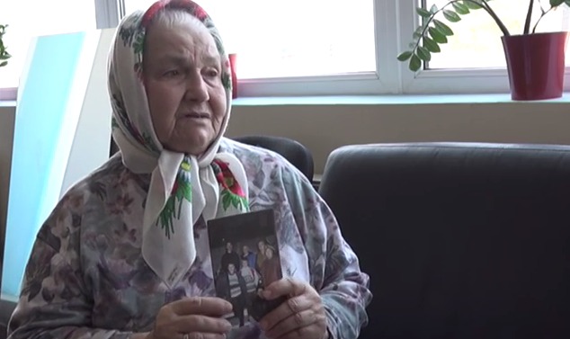 Мария Васильевна воспитывала внуков самостоятельно. С 1998 года она стала их официальным опекуном.