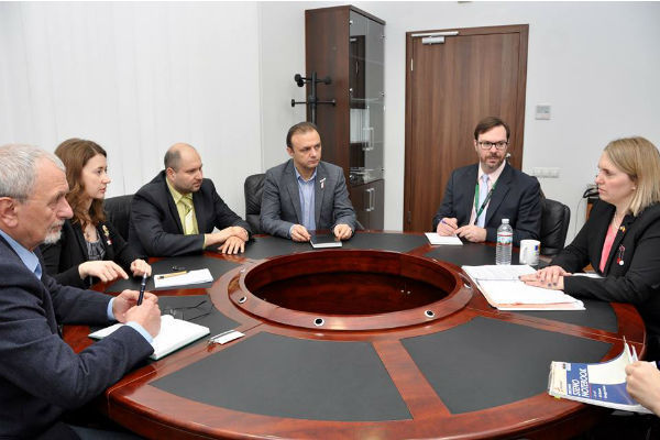 Brink încurajează schimbările ce asigură independența justiției