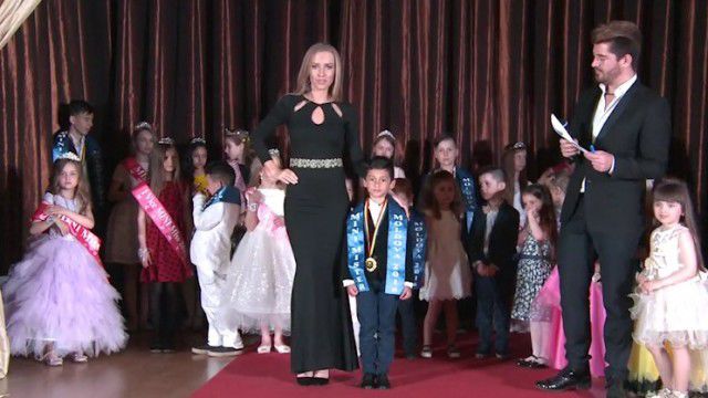 Mini Miss şi Mister 2016 au fost desemnaţi. Foto: publika.md