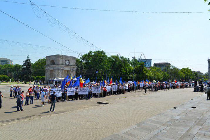 Фермеры обещают вывеcти на улицы до 5 тысяч единиц сельхозтехники.