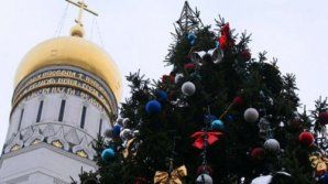 Moscova, pregătită de sărbătoare. Cum a fost decorat bradul