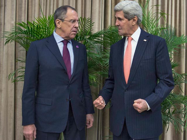 Договоренность о проведении конституционной реформы на Украине становится еще более актуальной. Фото: Reuters