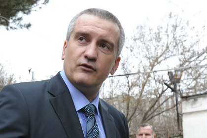 По словам Аксенова, правительство Крыма не считает новую власть в Киеве легитимной. Фото: Геннадий Гуляев / Коммерсантъ