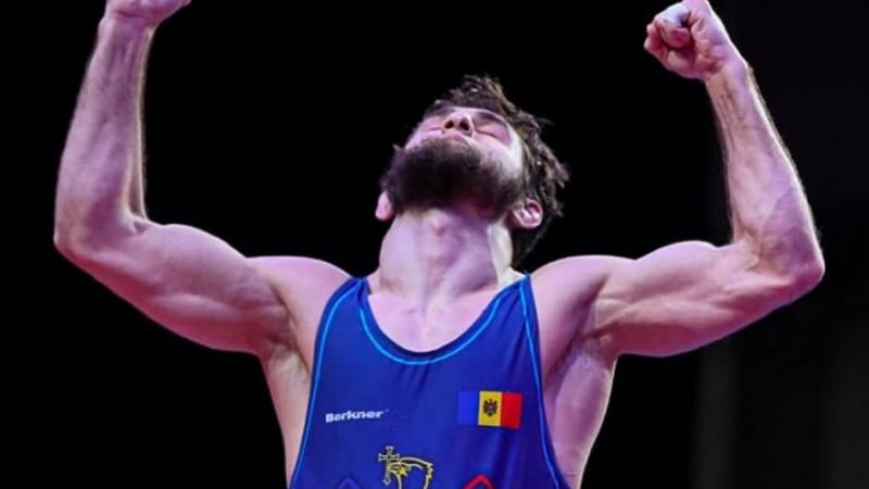 Молдавские спортсмены завоевали бронзу на чемпионате Европы по борьбе.