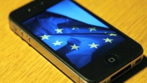 Taxele de roaming, eliminate pentru europeni din 2017. Foto: hotnews.ro