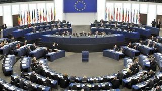 Doi eurodeputaţi au fost suspendaţi pentru zece zile şi amendaţi. Foto: radiochisinau.md