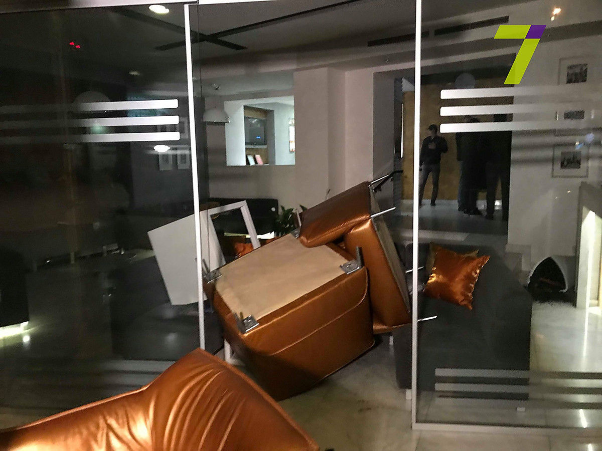 В Одессе патриоты взяли штурмом ночной клуб, где выступал дурно отозвавшийся о трауре российский рэпер.