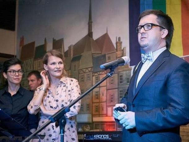 ЛГБТ-активисты: Отказ Мелинте от диплома произошел «под давлением».