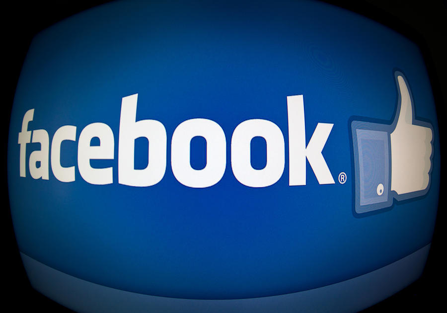Руководитель Facebook Марк Цукерберг и его супруга уже пожертвовали фонду $25 млн.