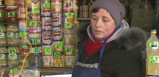 На рынках покупатели уязвимы ещё и потому что редкий продавец выдаёт тут чек. 