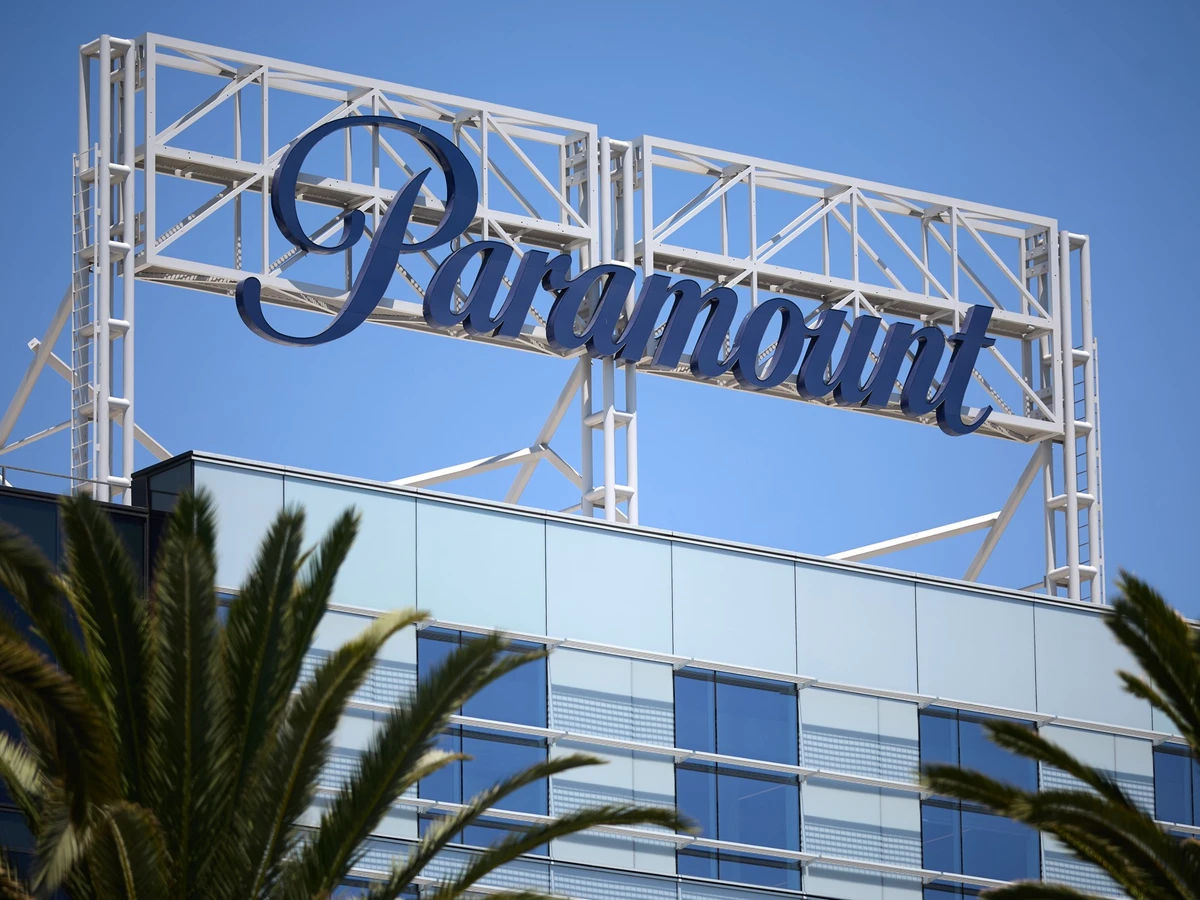 Paramount  вступил в борьбу с Netflix за Warner Bros.