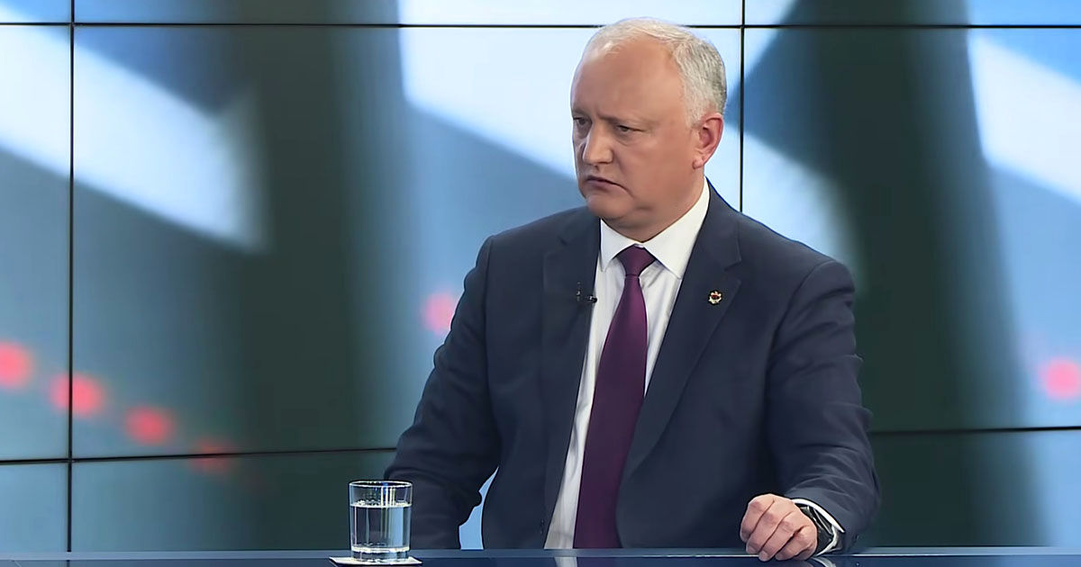 Dodon: Opoziția examinează înaintarea unei moțiuni de cenzură împotriva Guvernului Munteanu.