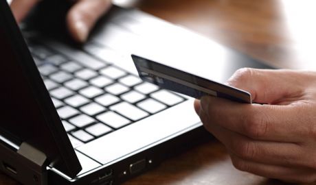 Un hacker din RM, cercetat de FBI, a fost arestat în Cipru. Foto: theguardian.com