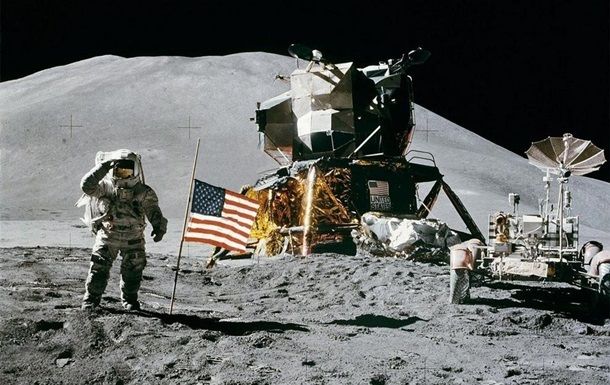 США снова хотят полететь на Луну.