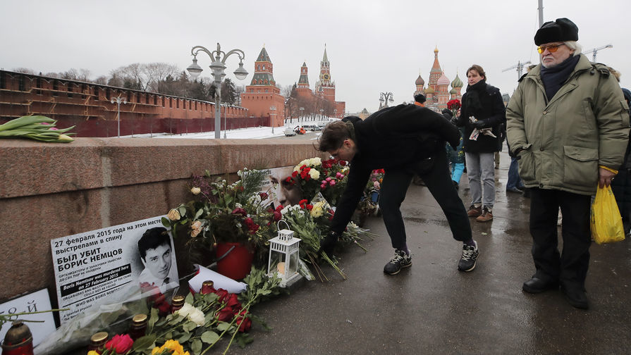 Москвичи почтили память Немцова.