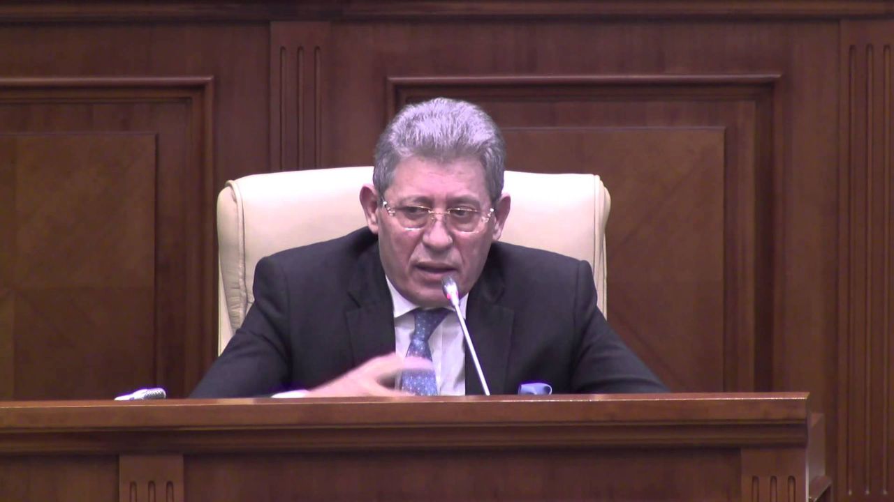Гимпу объявил, что депутаты-либералы уже подписали инициативу.