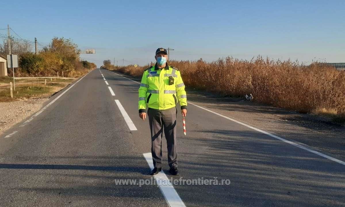 Пограничники в Румынии у молдаванина изъяли купленные за €1500 документы.