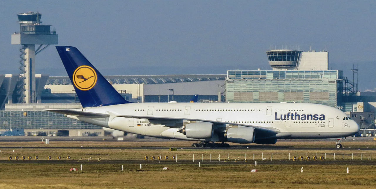 Aeroporturile din Europa avertizează asupra perspectivelor dificile din cauza războiului din Iran.
