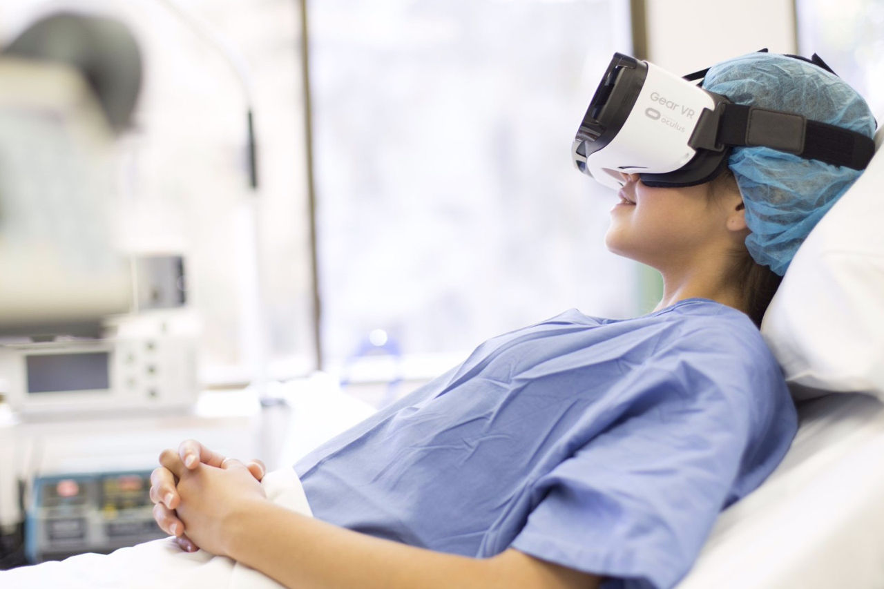 Studiu: Terapia VR reduce anxietatea mai eficient decât antidepresivele.