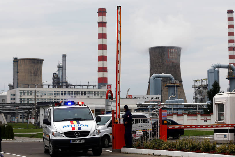 В Венгрии и Румынии произошли пожары на НПЗ, где перерабатывают нефть из РФ.