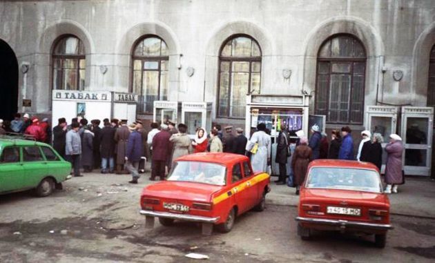 Cetățenii R. Moldova se numără printre marii nostalgici după URSS. Foto: bani.md