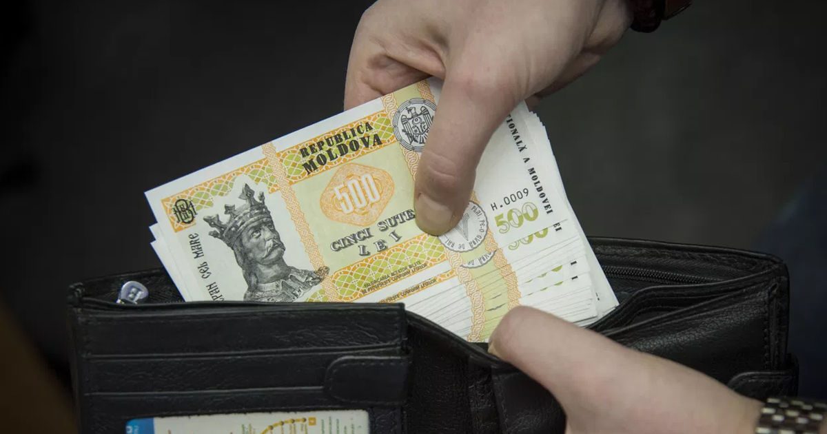 Новые налоги для молдаван коснутся дизеля, банковских процентов и ресторанов.