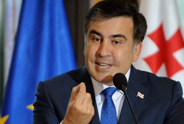 "Vladimir Putin vrea sa distruga orice tara care devine democratie. Republica Moldova este viitorul punct vulnerabil", a insistat fostul presedinte georgian.
