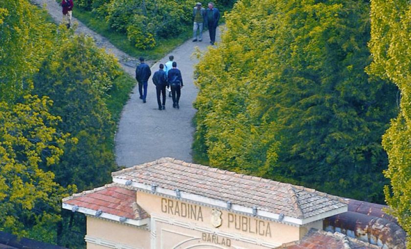 Fetiță de 12 ani, sechestrată de 6 tinei și impusă să se prostitueze. Foto: observator.ro
