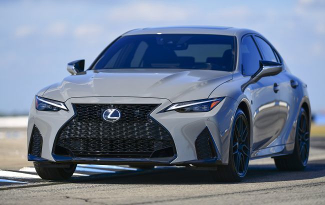 Первое место заняла марка Lexus. 