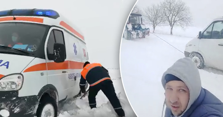 Волонтеры буксируют автомобили с трассы Твардица—Чадыр-Лунга.