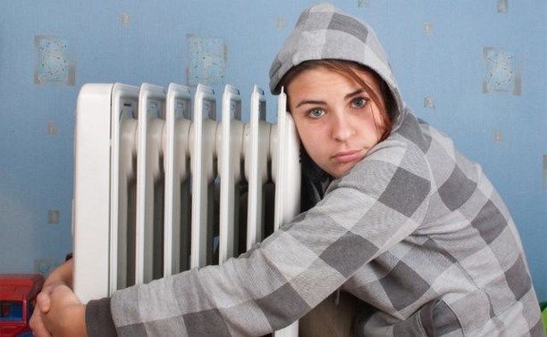 Люди жалуются на холод в квартирах.