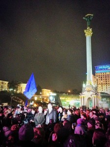 După acest rezultat, deputații opoziției l-au îndemnat pe președintele Viktor Ianukovici să o grațieze pe Iulia Timoșenko.