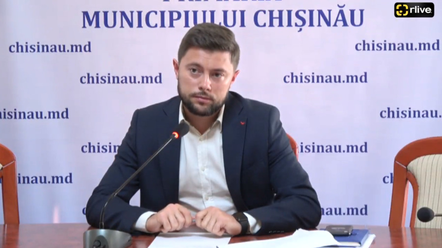 Заместитель примара Виктор Киронда.