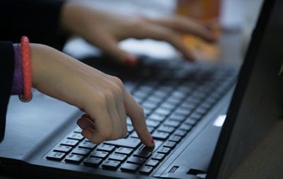 В Украине набирает обороты новая суицидальная игра.
