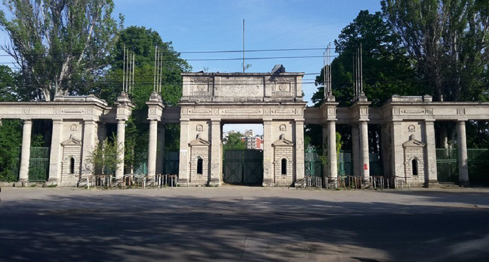 В Мунсовете возник скандал из-за продажи Республиканского стадиона США.