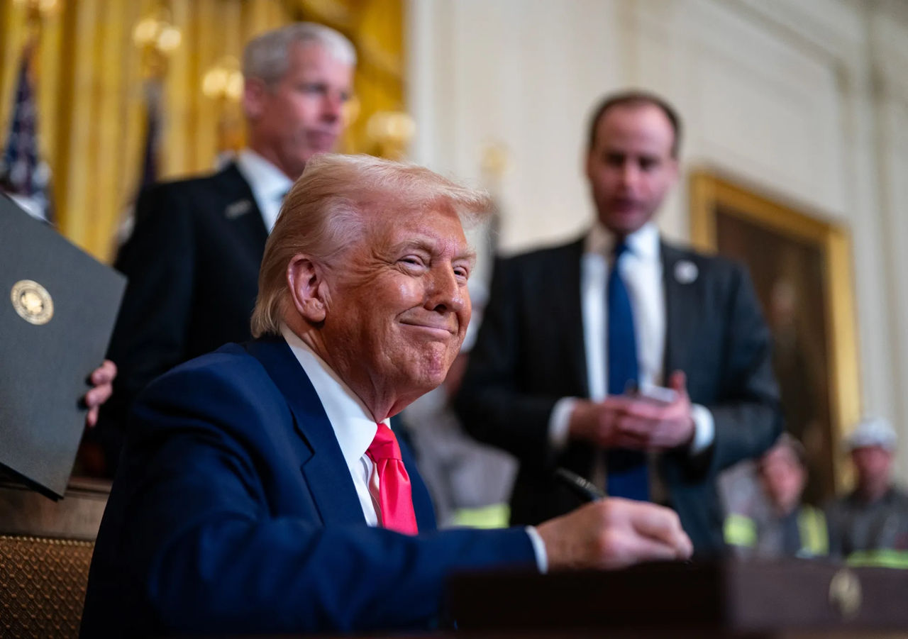Trump a declarat că a suspendat creșterea tarifelor din toată inima.