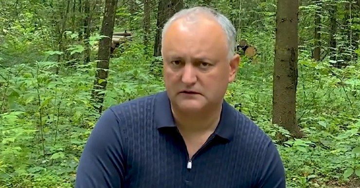 Додон: Депутатов других фракций во фракцию ПСРМ не примем.