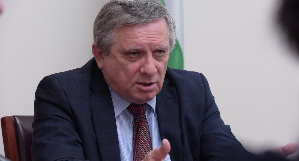Премьер-министр Абхазии Артур Миквабия.