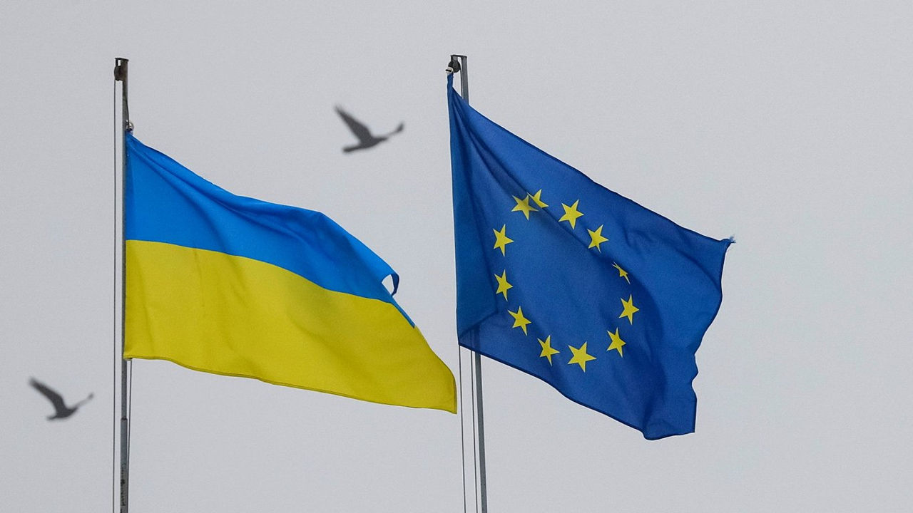 Европарламент поддержал выделение €50 млрд Украине в следующие 4 года.