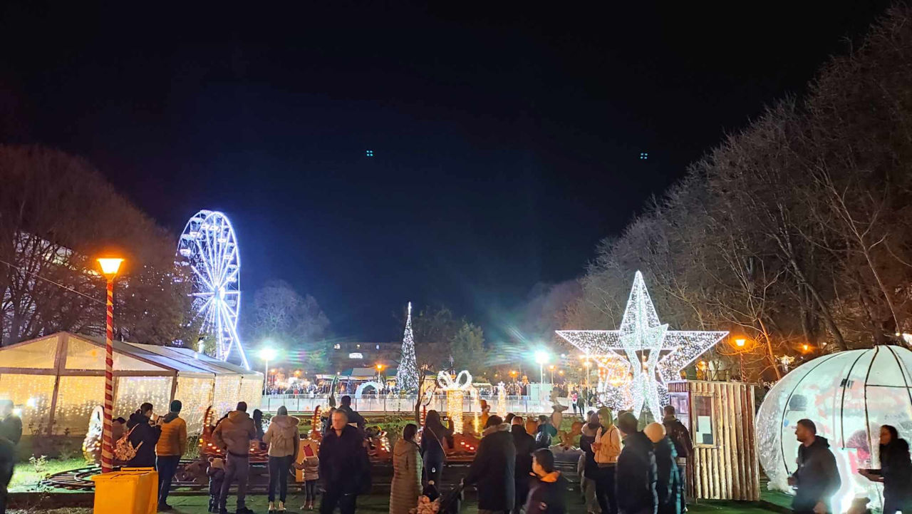 Constanța va cheltui 800.000 de euro pentru iluminatul festiv și Târgul de Crăciun.