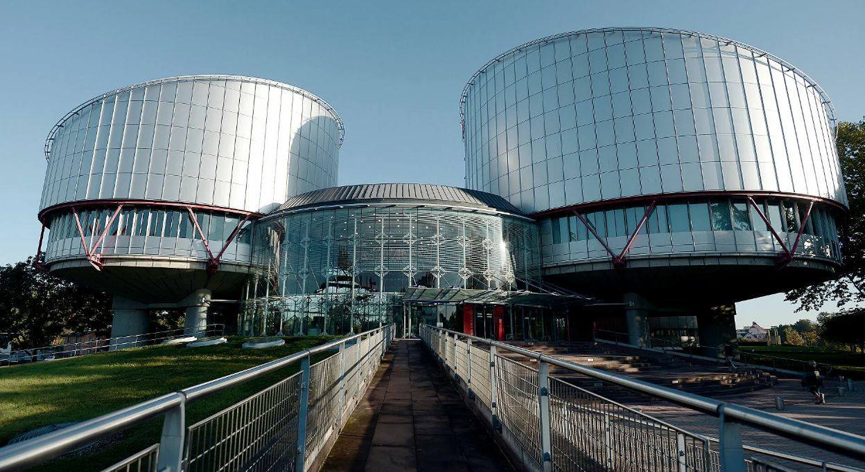 Европейский суд по правам человека остановил рассмотрение дел против Украины.