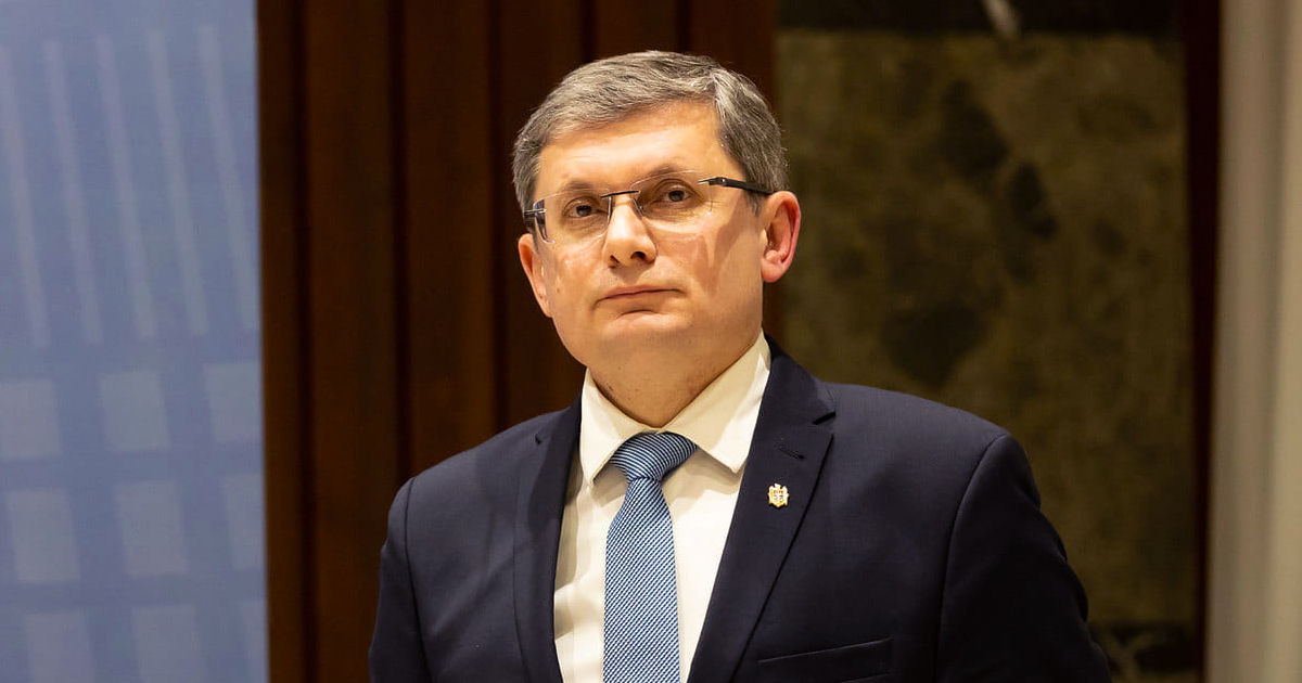 Гросу - судьям: Тот, кто расстроен, может сменить род деятельности.