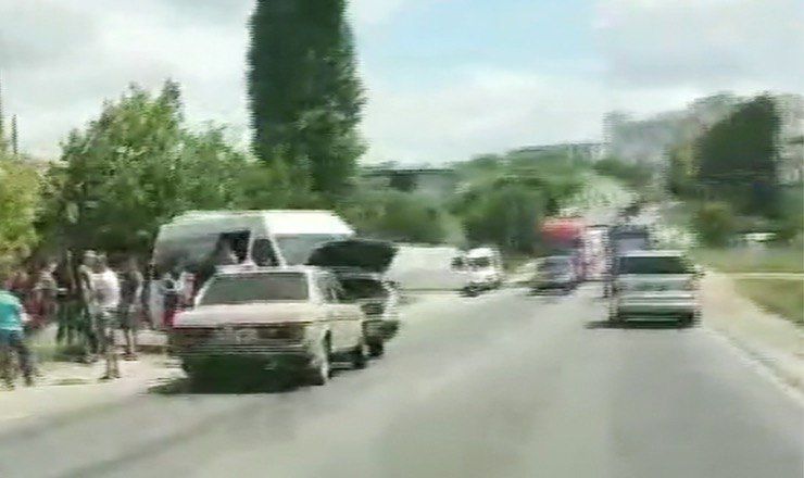 На Балканском шоссе маршрутка столкнулась с легковым автомобилем.